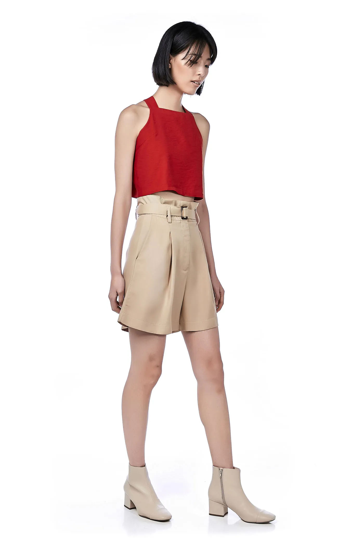 Dyora High-Waisted Shorts 