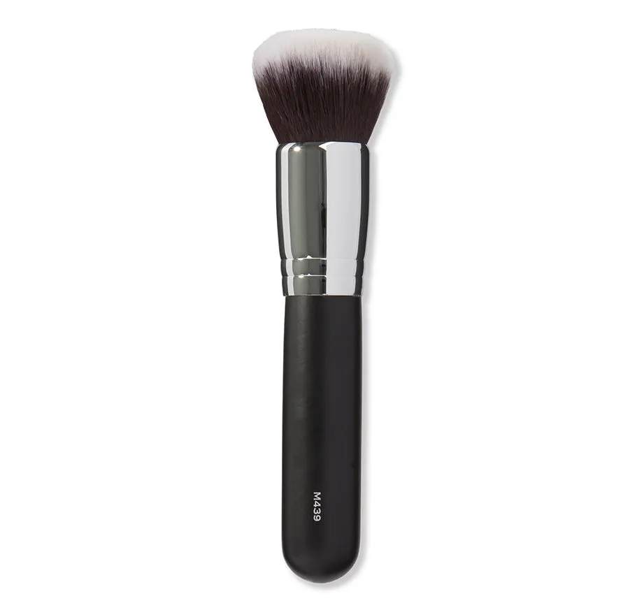 M439 Buffer Foundation Brush