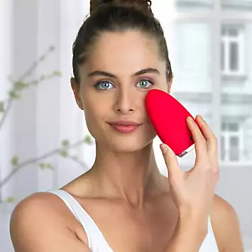 Silk’n Bright (Red) Facial Cleanser | Kaleidoscope